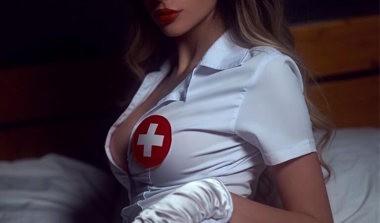 Przyszłość edukacji dorosłych online z wyraźnymi doświadczeniami wirtualnej rzeczywistości